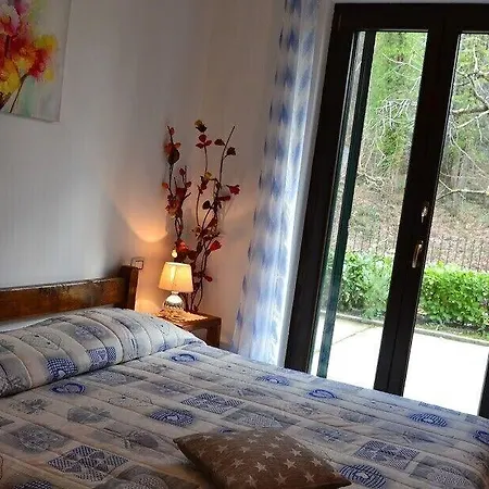 Bed and breakfast Ingrid E Claudia Nemoli